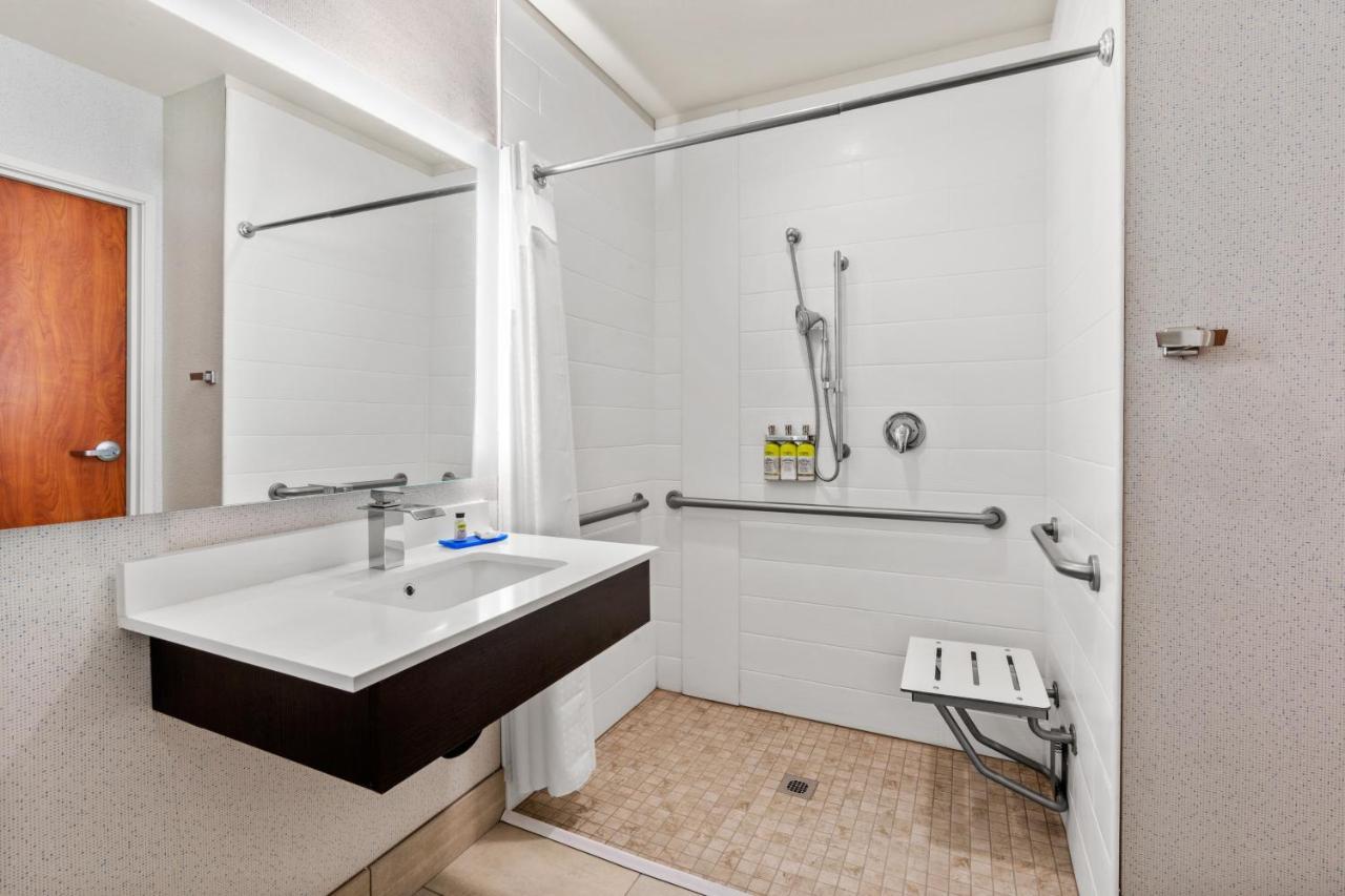 Holiday Inn Express & Suites Klamath Falls Central By Ihg Esterno foto